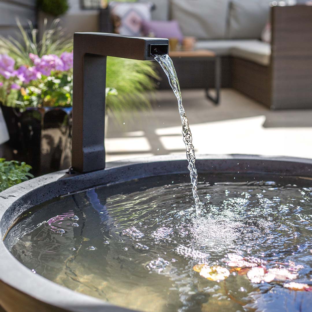 Ponds & Water Features